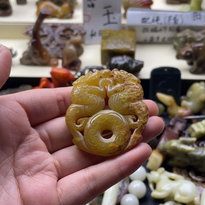 蛇纹石玉颈饰未镶嵌71