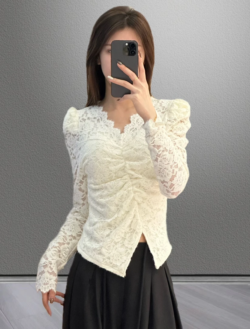 V领纯欲加厚蕾丝女百搭女泡泡袖衬衣别致上衣