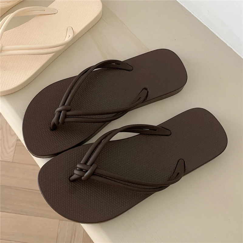细细条 韩版休闲简约人字拖女夏季户外防滑平底夹脚沙滩凉拖ins