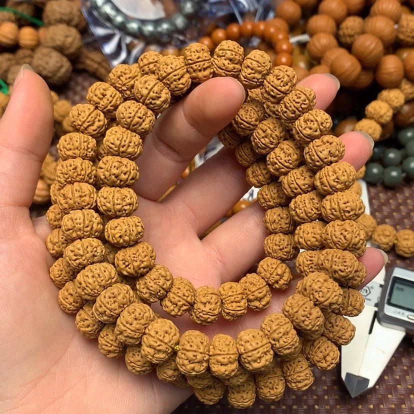 六瓣凹底梅花108*10mm金刚菩提手串小金刚菩提子颗颗雪花桩脖挂