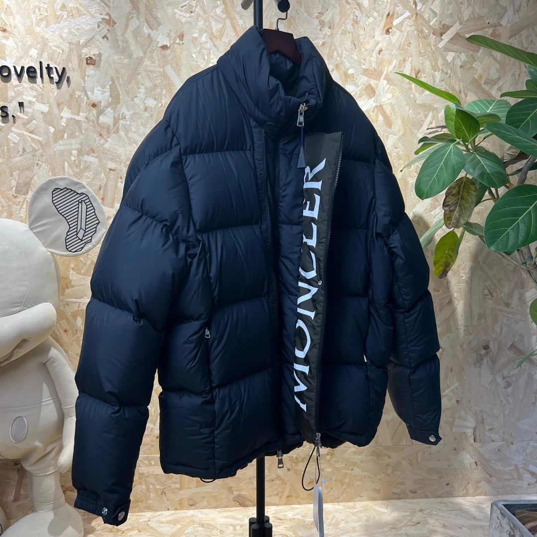 moncler 蒙口 黑色 大logo 羽绒服 未使用 6码 ys000113