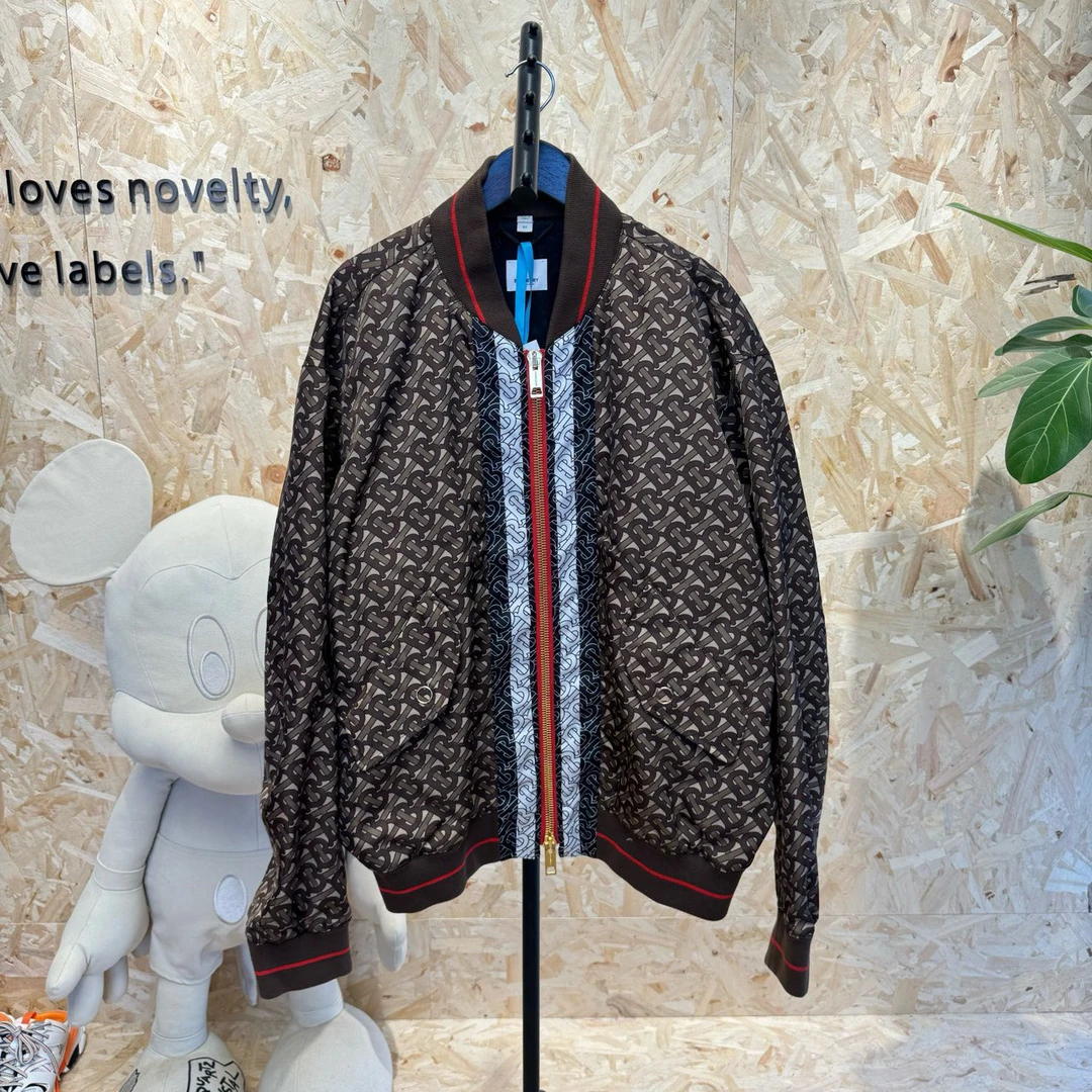 99新 BURBERRY/博柏利 老花 满印 棒球夹克外套 52码ys000190