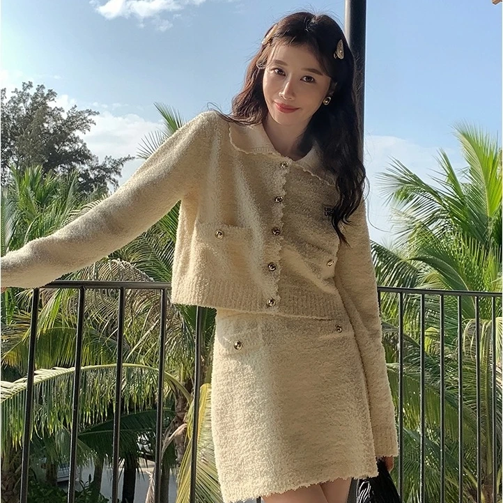 法式别致小香风套装女秋新款翻领短款开衫+高腰半身短裙两件套