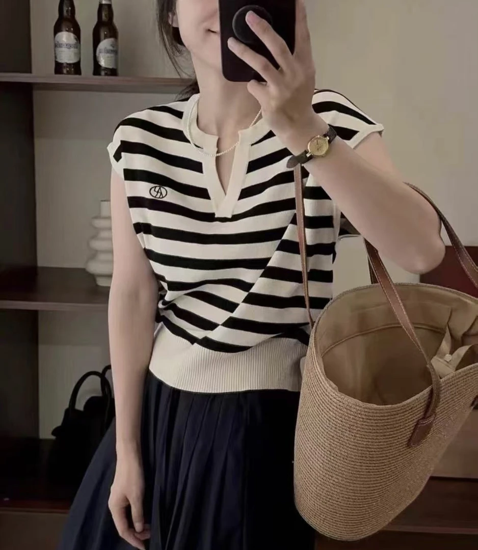 米熙2024夏季新款上衣撞色边显瘦收腰短袖t恤 8897