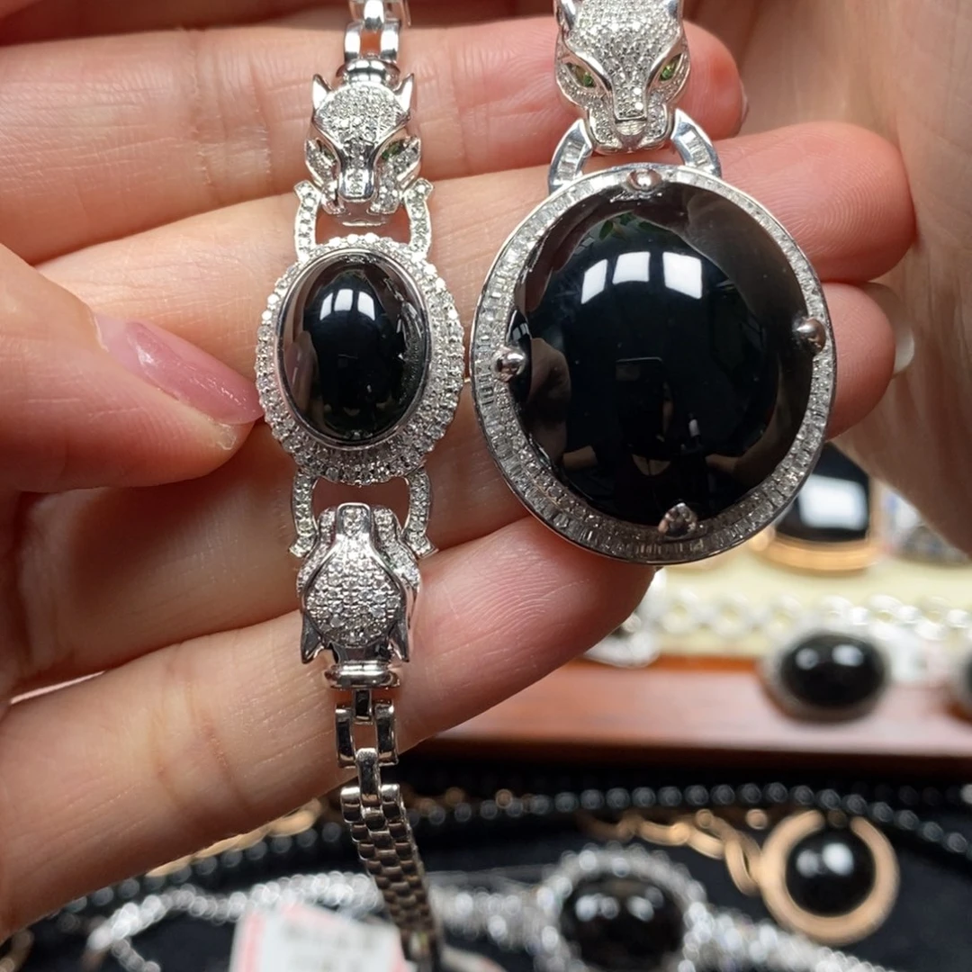 翡翠手链18K金镶嵌熈蛋面