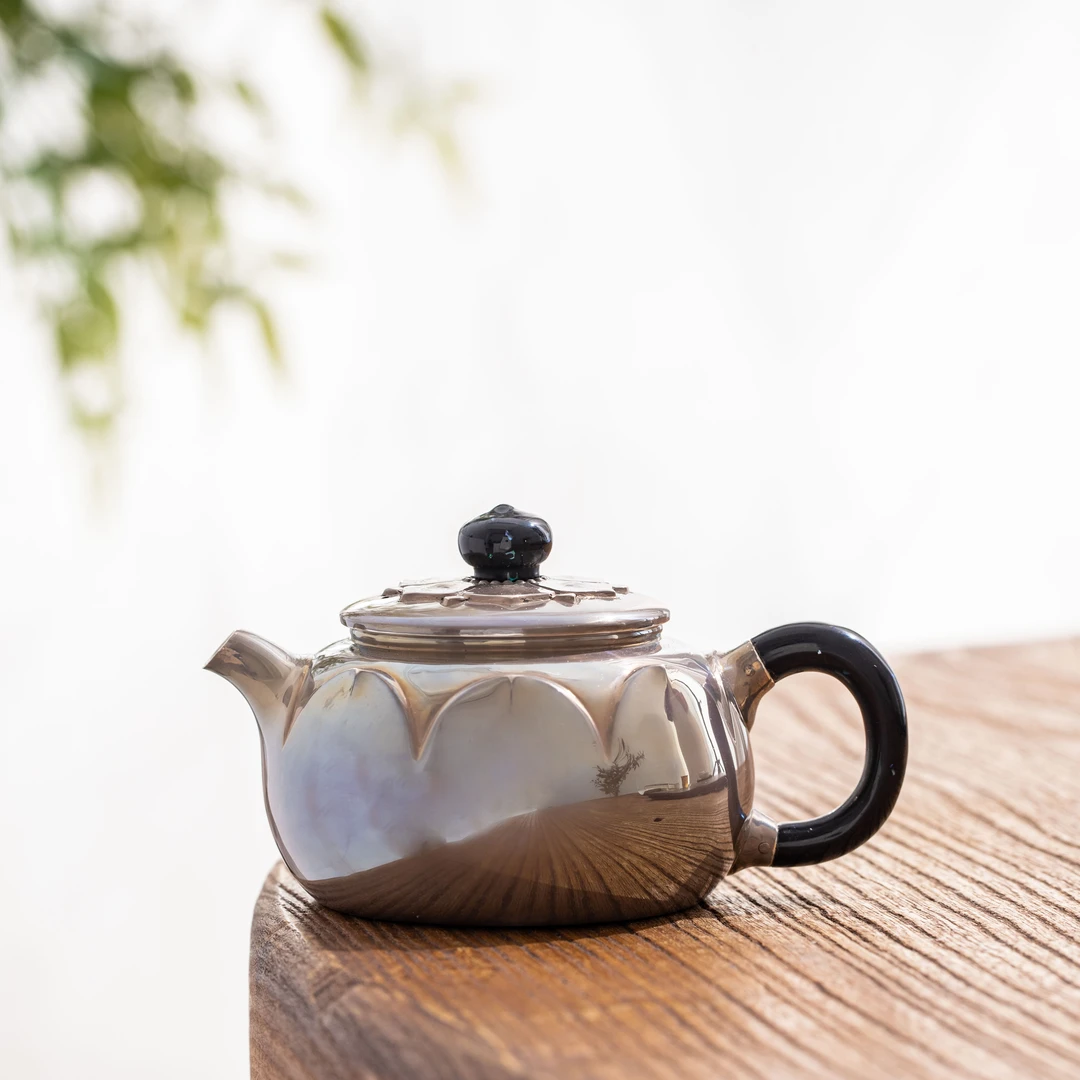 蜂鸟工坊茶家系列纯手工紫皮莲叶漆把银壶泡茶壶小壶CJZPA1106