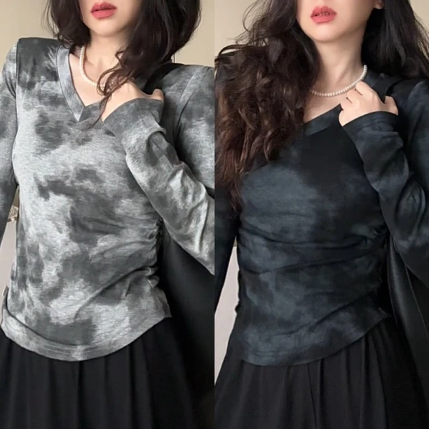 欧货正肩长袖体恤女秋时髦洋气扎染垫肩打底衫不规则打底衫
