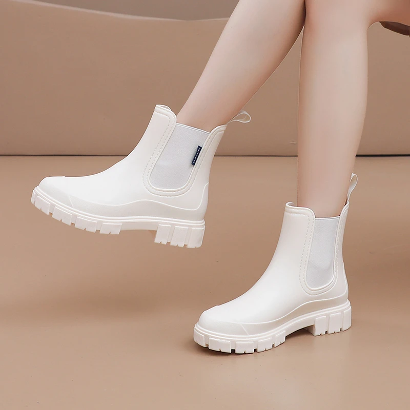 欧美雨靴女短筒水靴雨鞋女洋气防水防滑网红新款时尚马丁靴水鞋水