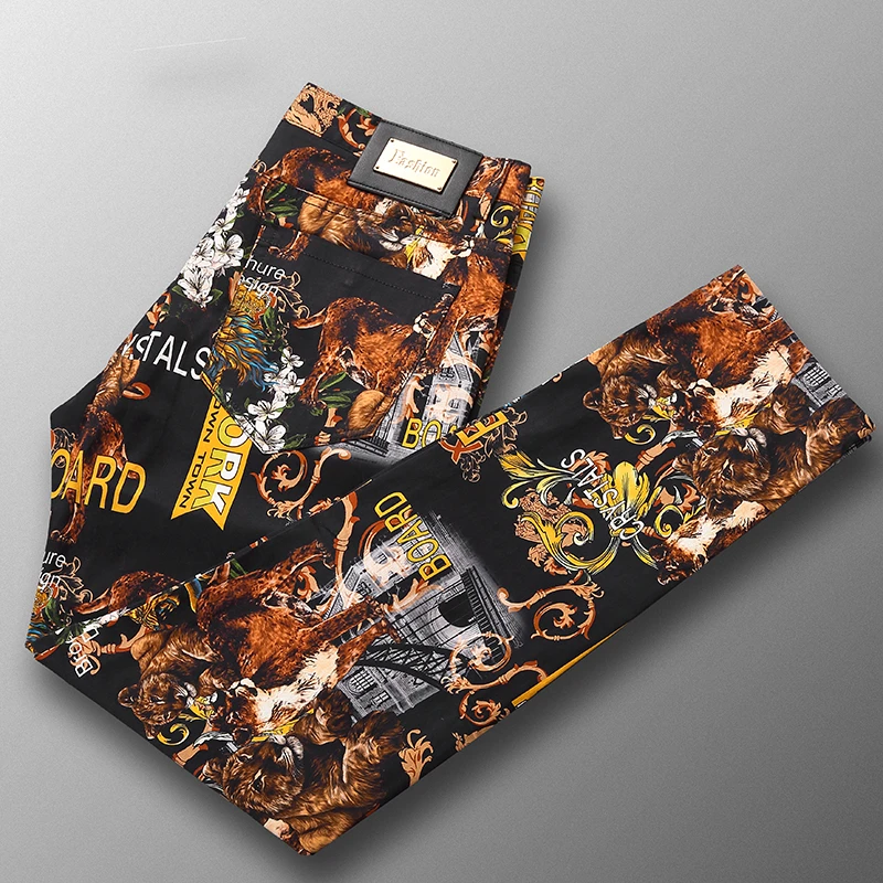 高档欧版印花牛仔裤男春夏季薄款修身小直筒裤青年潮流时尚花裤子