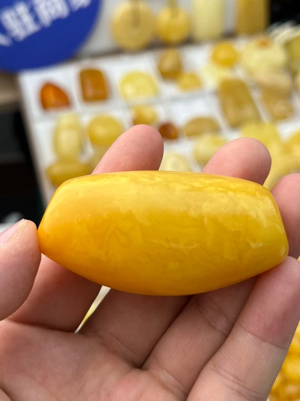 俄料满蜜蜡马蹄珠30.28克