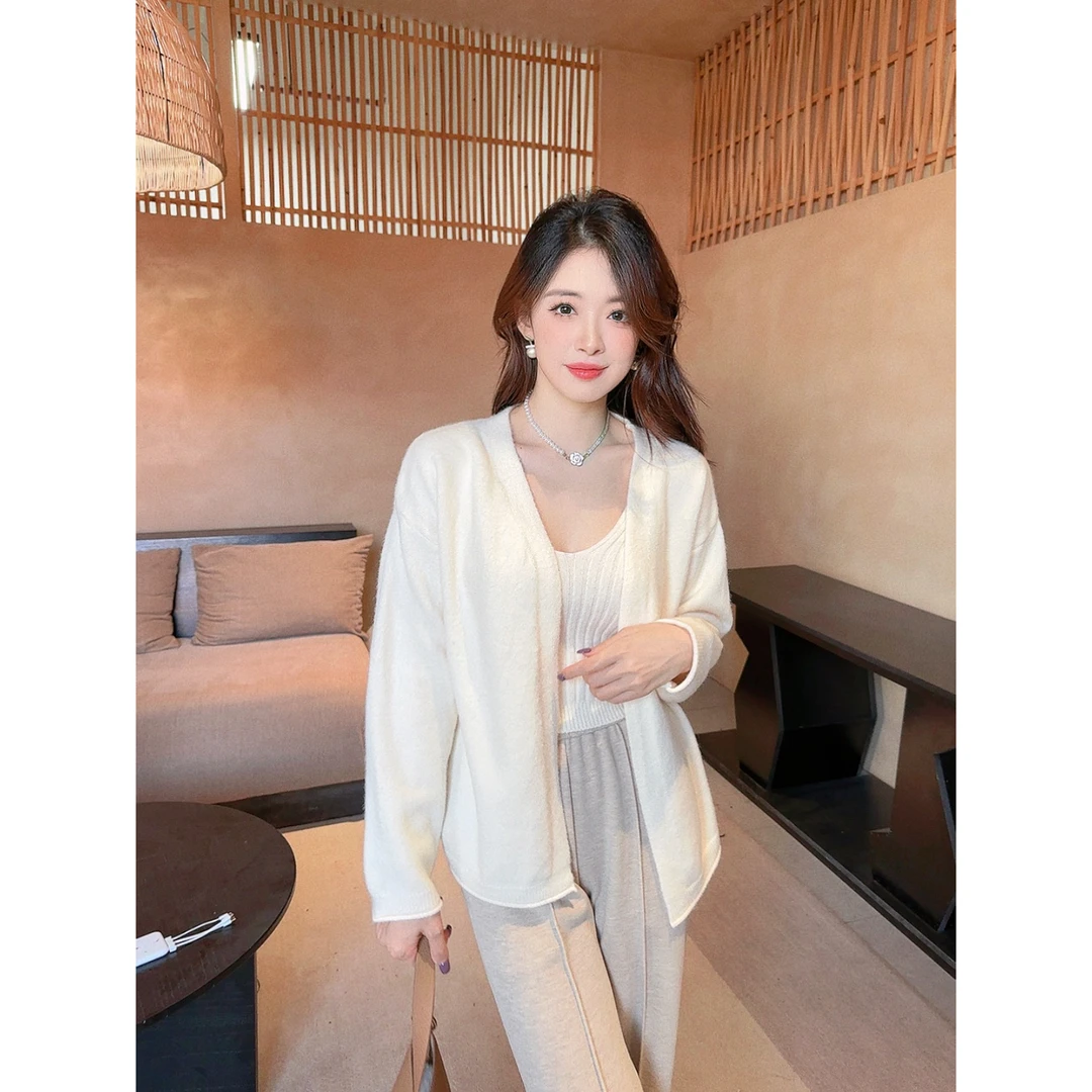 温柔风针织吊带背心毛衣开衫外套女秋冬叠穿两件套上衣DMJ-T54250