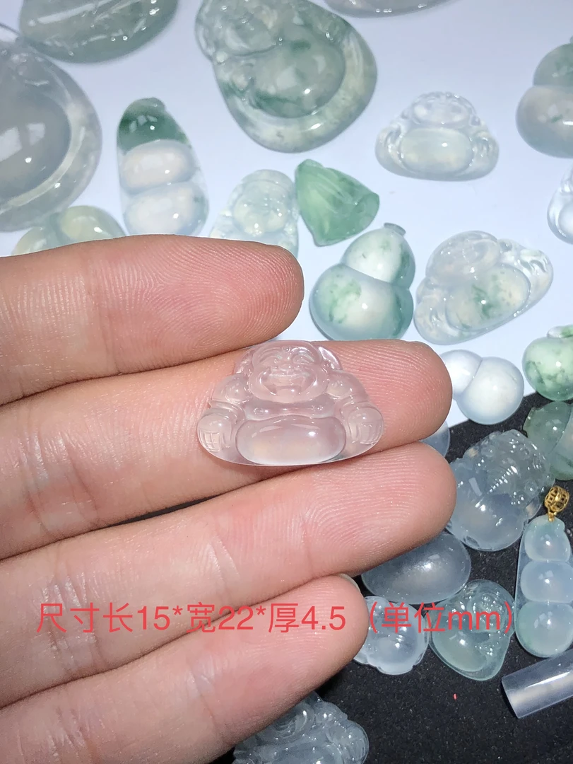缅甸纯天然A货翡翠佛公