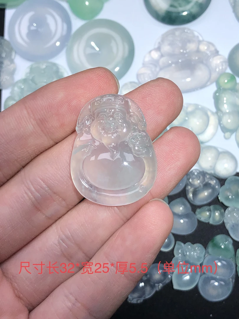 缅甸纯天然A货翡翠财神一刀切