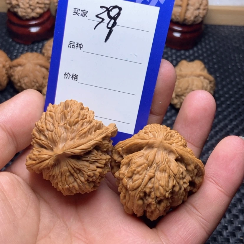 【闪购商品】核桃核雕沙****馆39