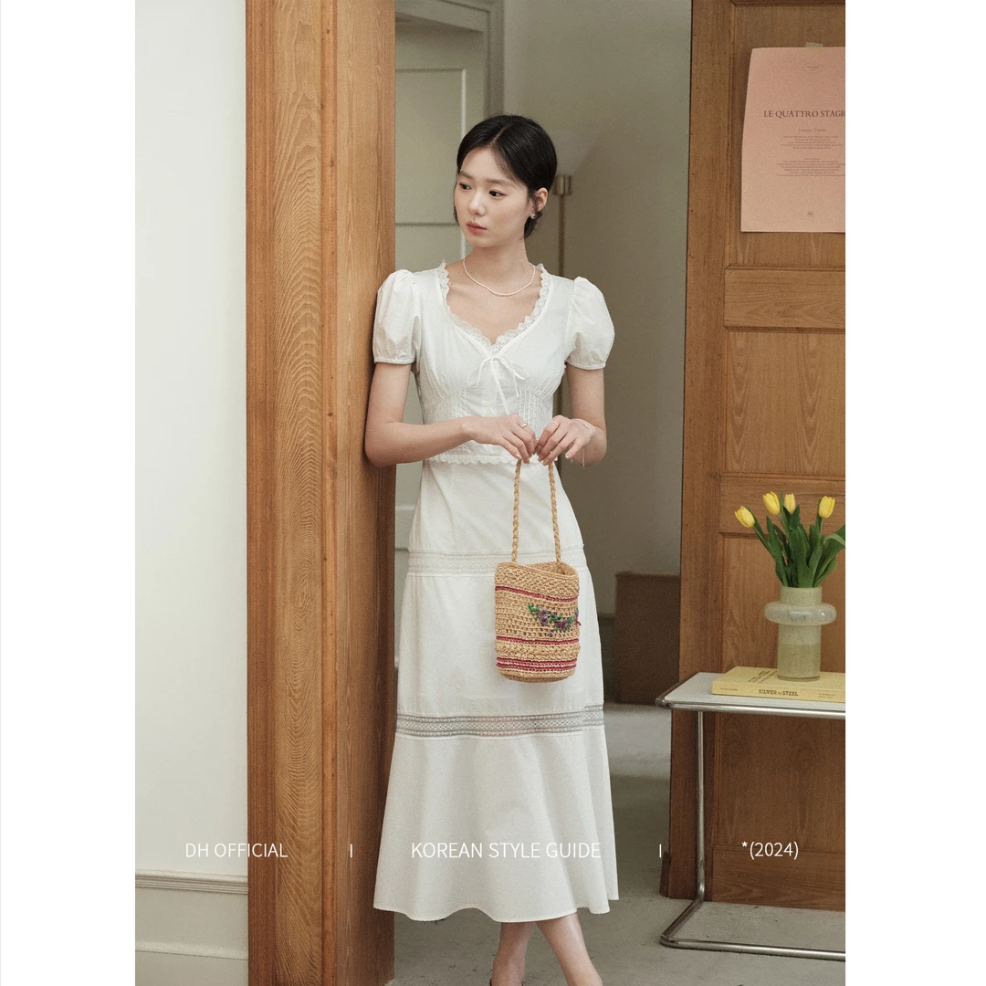 DH OFFICIAL 大花【巴洛克情书】温婉花边V领千金贵气白色连衣裙