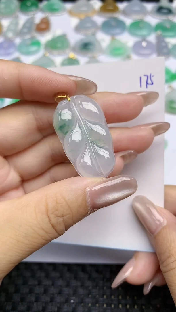 【闪购商品】翡翠颈饰18K金镶嵌天然A货翡翠 175