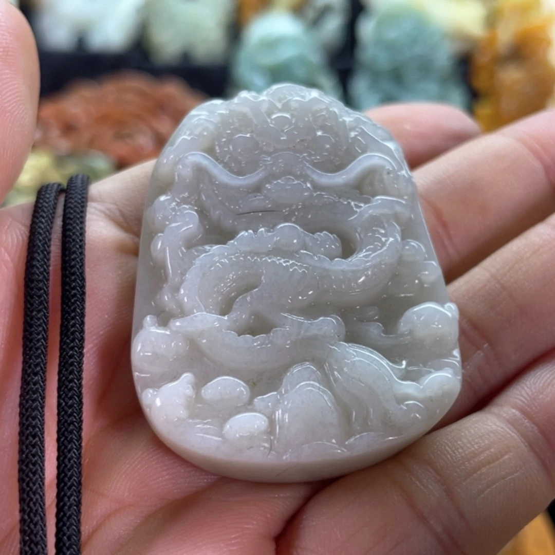 【闪购商品】蛇纹石玉颈饰合金