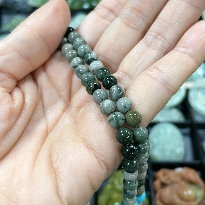 蛇纹石玉颈饰未镶嵌道****堂