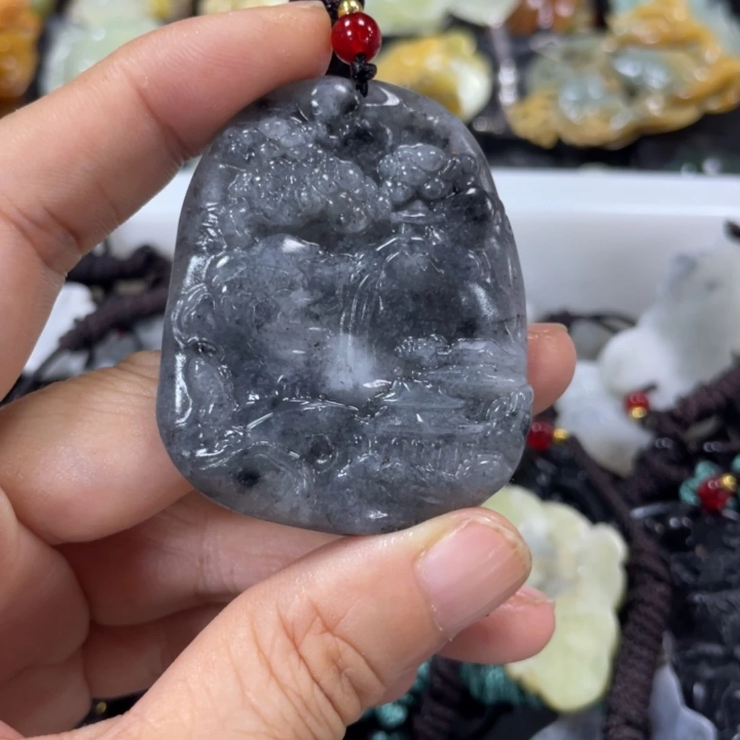 蛇纹石玉颈饰未镶嵌