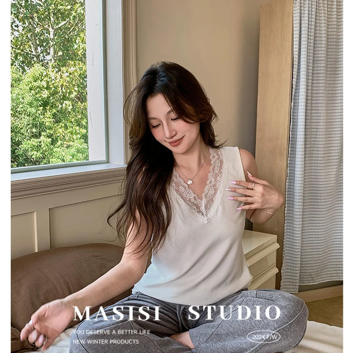 【宠粉回馈】马西西加绒蕾丝V领打底背心女冬大码宽松内搭显瘦上衣