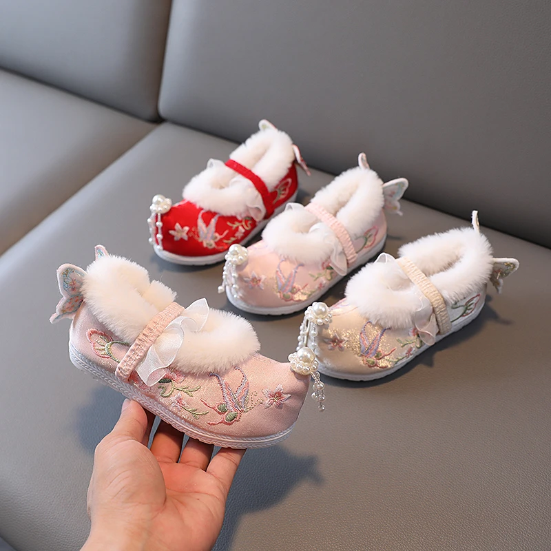 秋冬蝴蝶刺绣翘头汉服绣花鞋子女童民族风加绒古风汉服棉鞋古装鞋