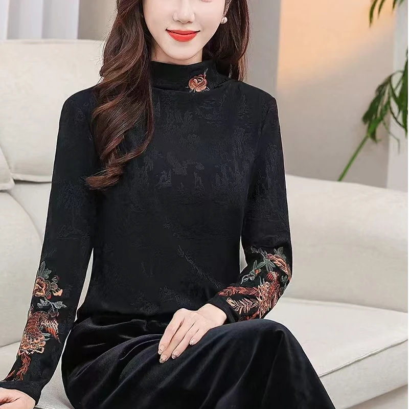 新中式国风刺绣立领打底衫复古百搭秋冬新款保暖长袖半高领女上衣