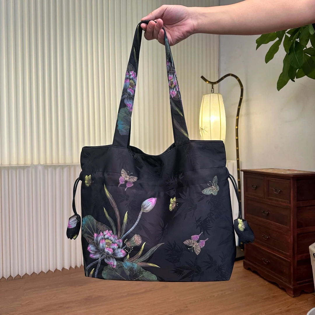 【全】香云花萝包女大包抽绳设计手工花苞39*32单肩包内拉链口袋包