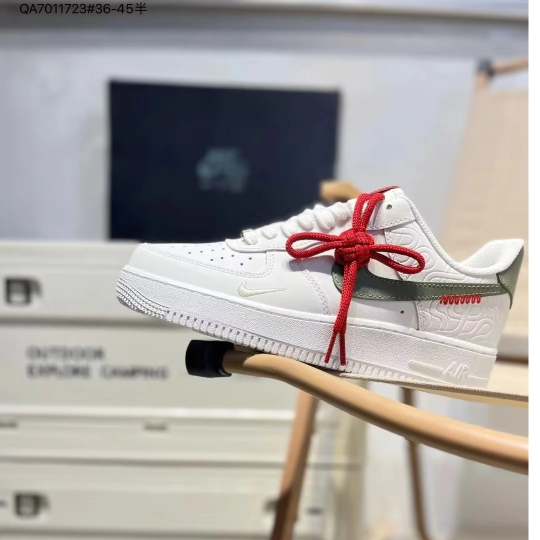 【耐克/就近门店发货】NIKE男子蛇年中国结空军一号板鞋HV5979-1301