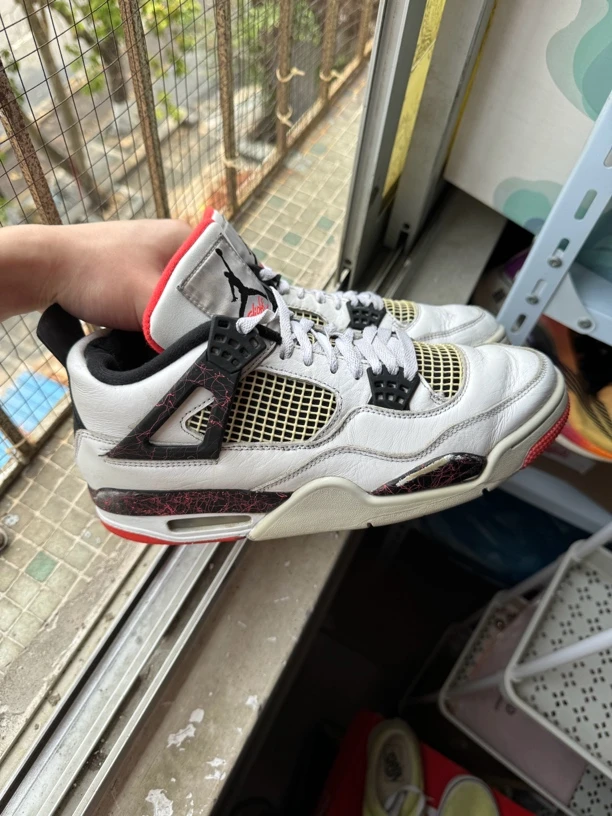 44码/Jordan AJ4热熔岩 9新成色 公价2699 篮球鞋