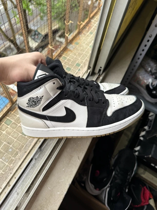 41码/jordan AJ1黑白 9新成色 公价799 篮球鞋