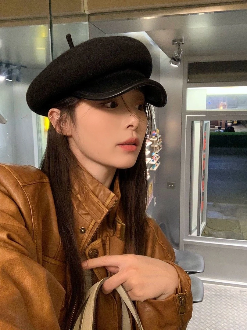 秋冬日本款羊毛纱织皮沿偏头马术帽鸭舌帽休闲日搭棒球帽时装帽子