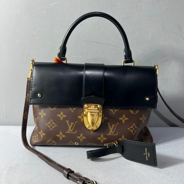 95新 LouisVuitton/路易威登 捐金沉珠/LV/one handle锁头单肩包