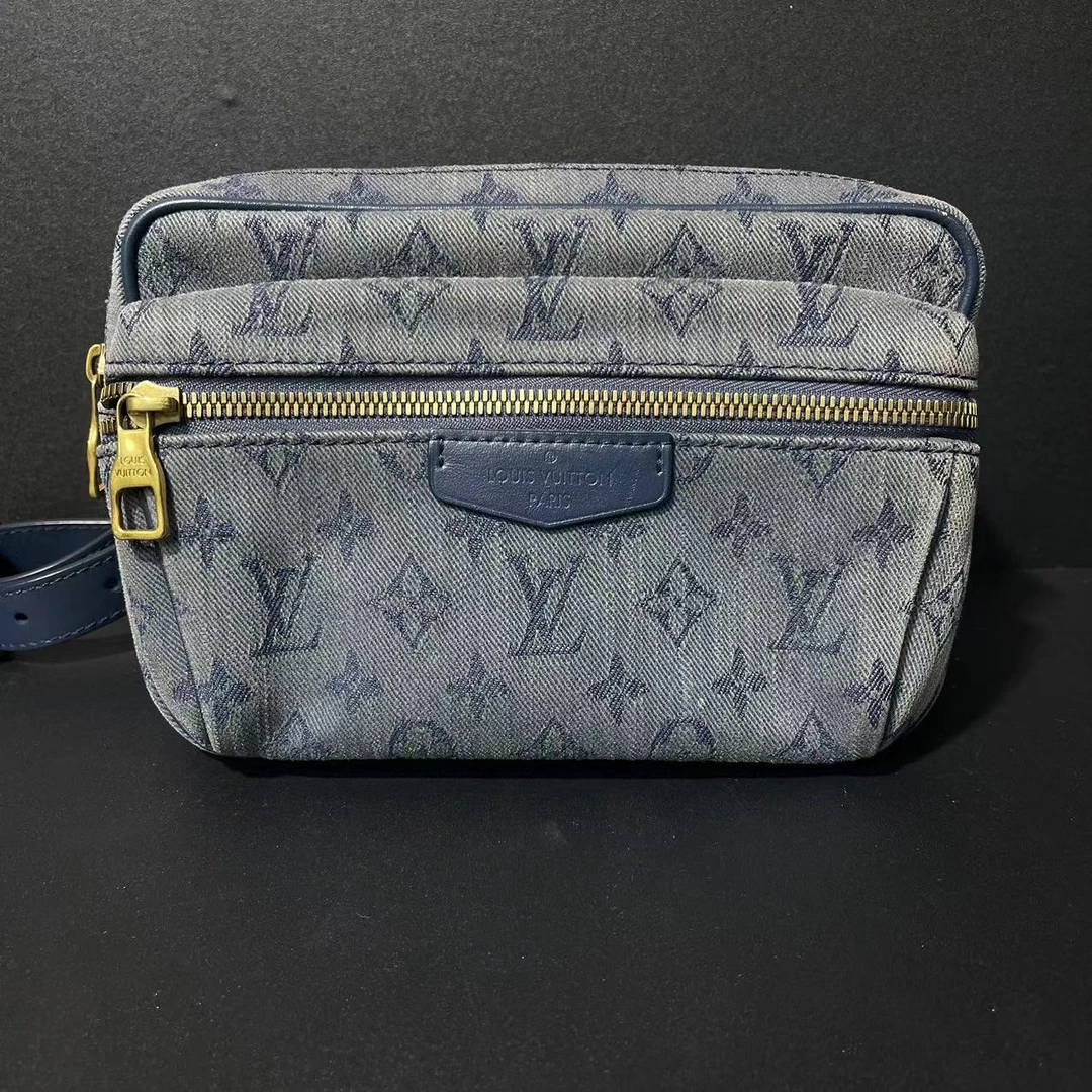 95新 LouisVuitton/路易威登 捐金沉珠/LV/丹宁outdoor/腰包
