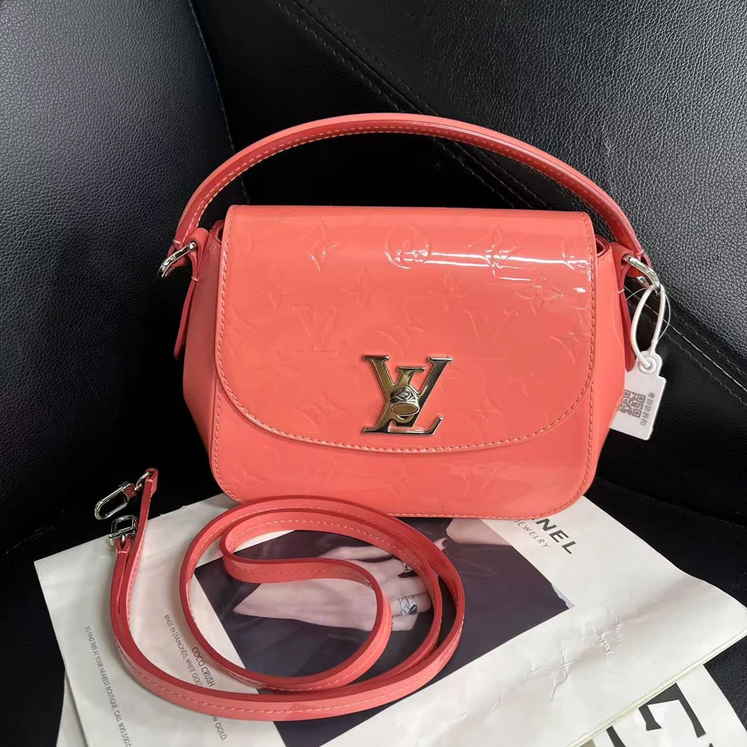 95新 LouisVuitton/路易威登 捐金沉珠/漆皮苹果包