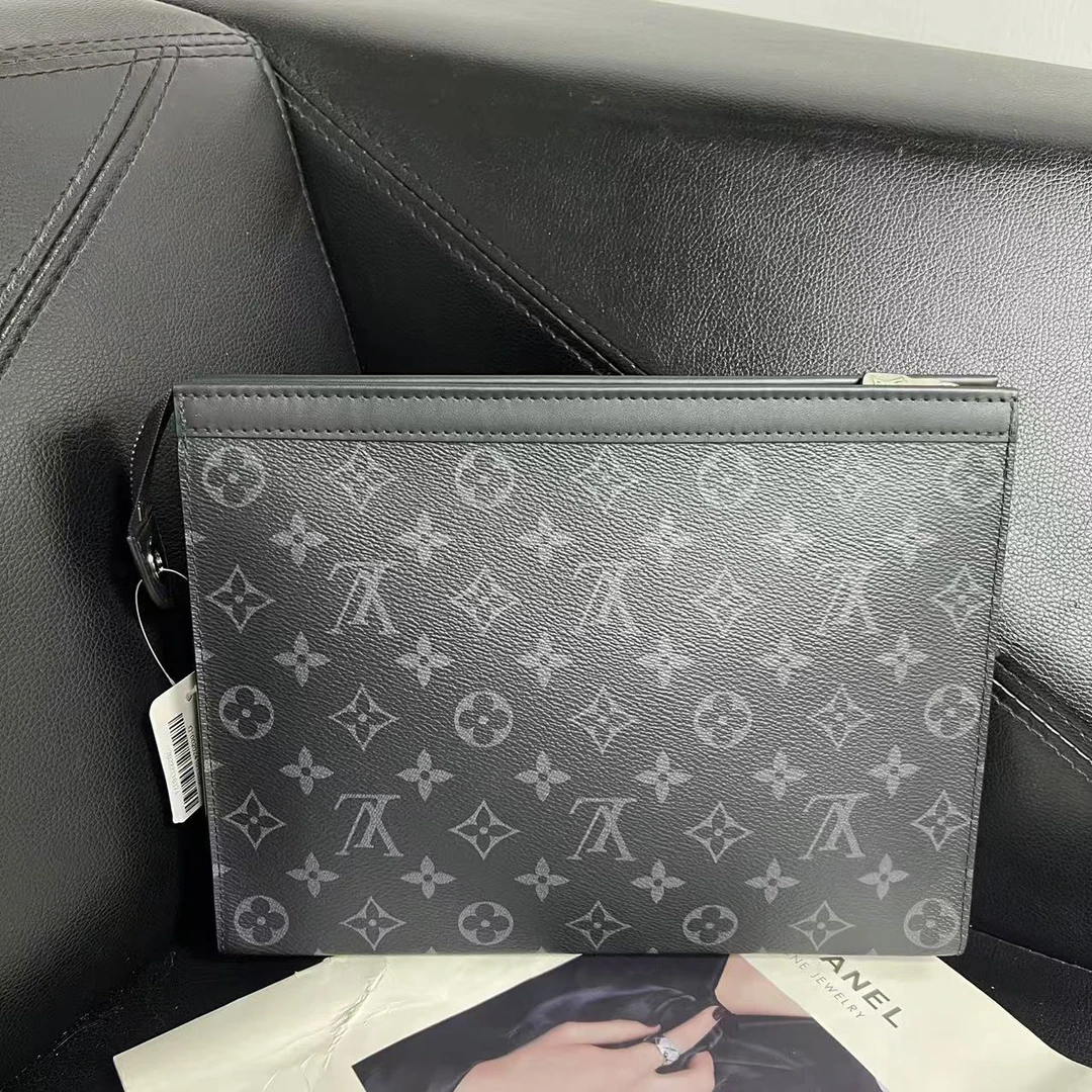 95新 LouisVuitton/路易威登 捐金沉珠/黑武士洗漱包