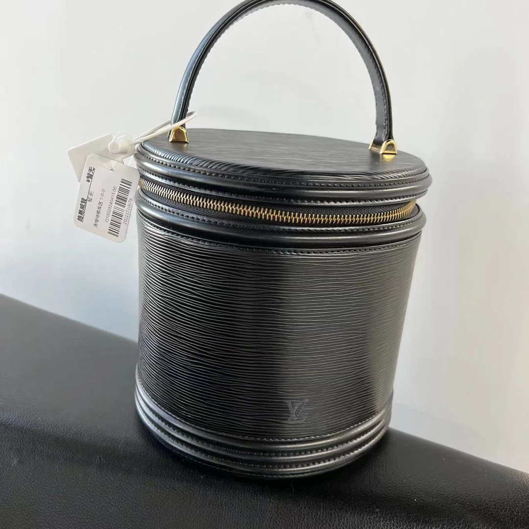 95新 LouisVuitton/路易威登 捐金沉珠/LV/黑色中古发财桶