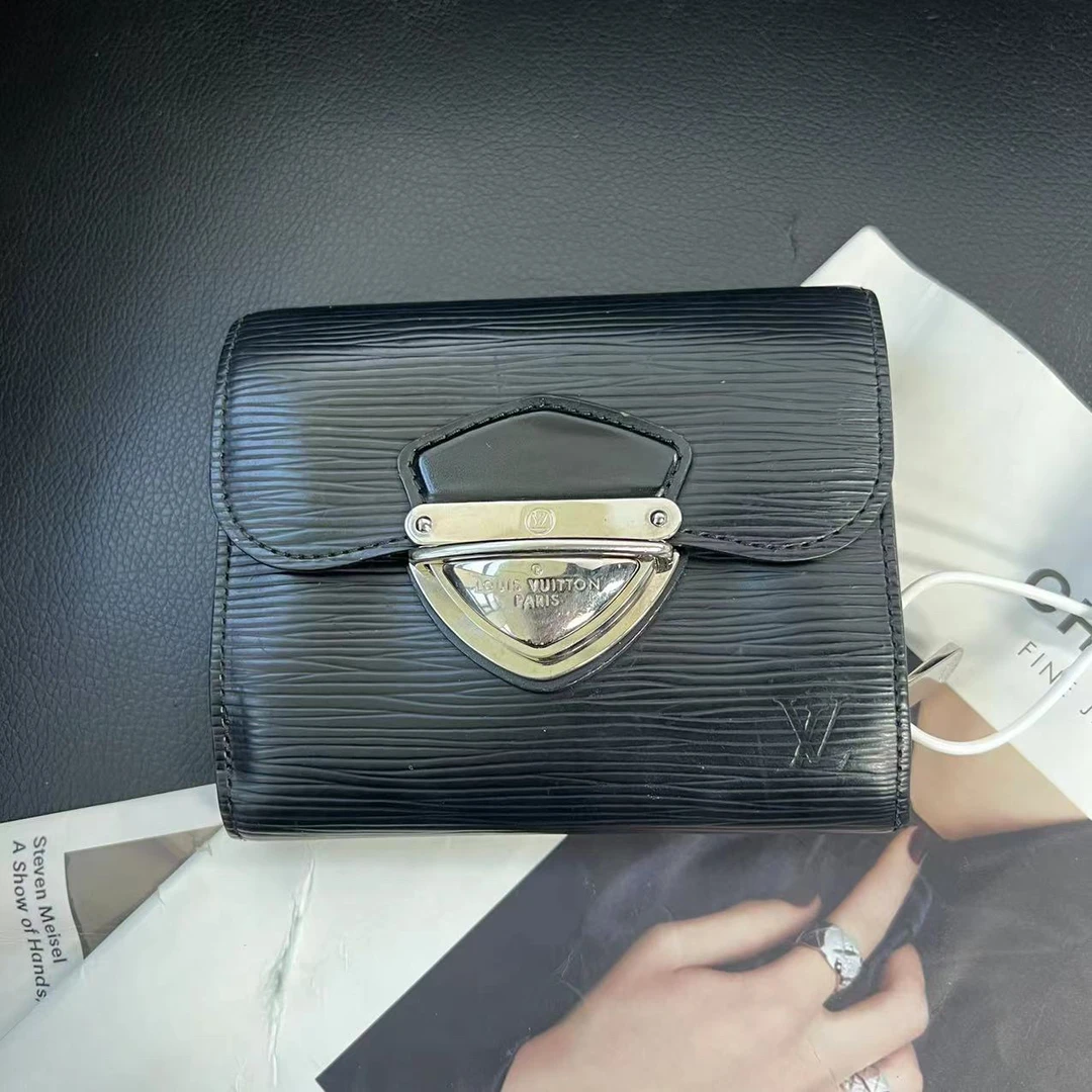 95新 LouisVuitton/路易威登 捐金沉珠/黑色水波纹卡包