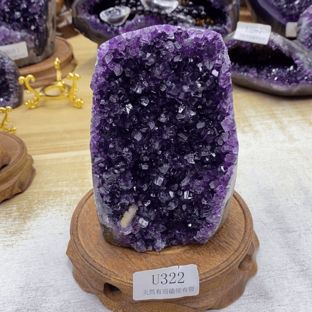 紫晶大型摆件（非配饰）未镶嵌