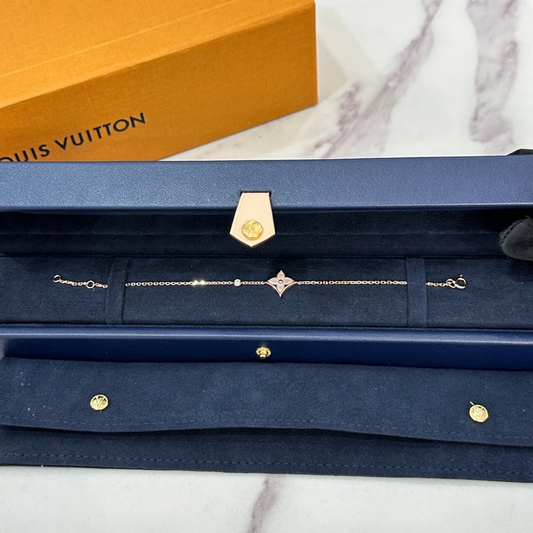 99新 LouisVuitton/路易威登 菱形贝母手链9124206