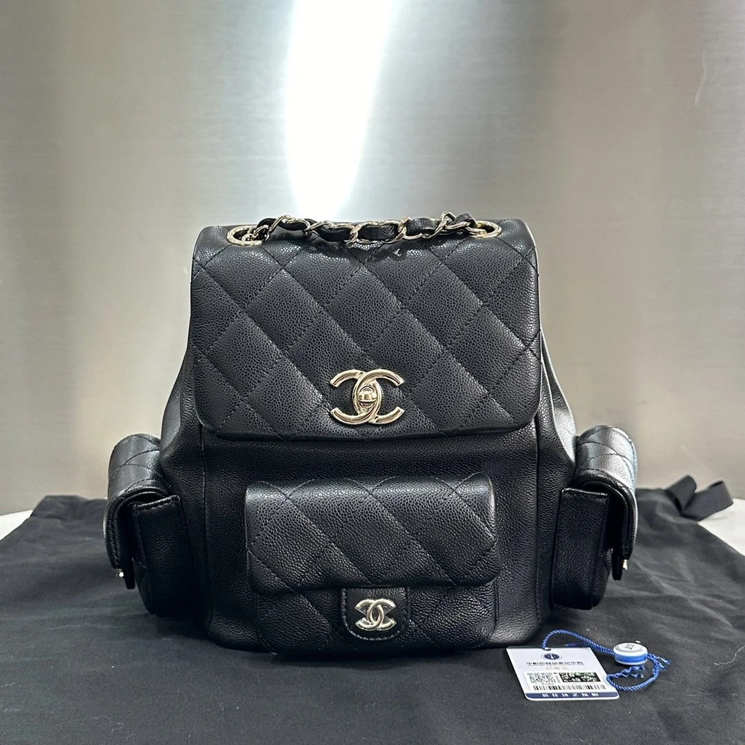 全新未使用 Chanel/香奈儿 23kduma大号炸弹包双肩包9375794