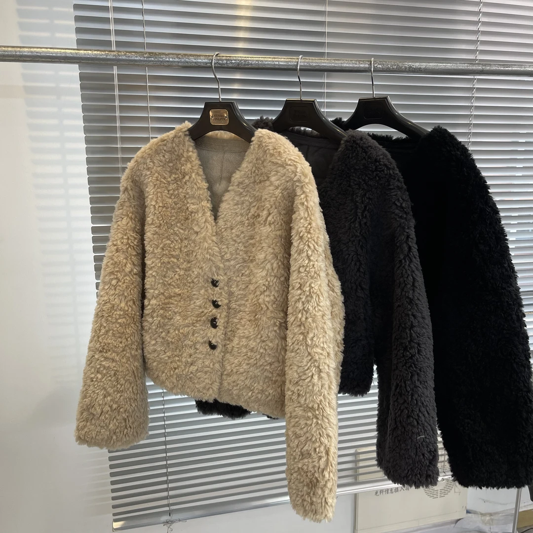 2024韩系V领100%绵羊毛颗粒绒外套女冬季高级羊剪绒皮毛一体上衣