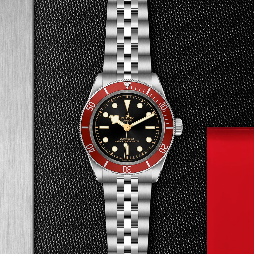 全新未使用 TUDOR/帝舵 碧湾五珠链红盾M7941A1A0RU-0003/41mm