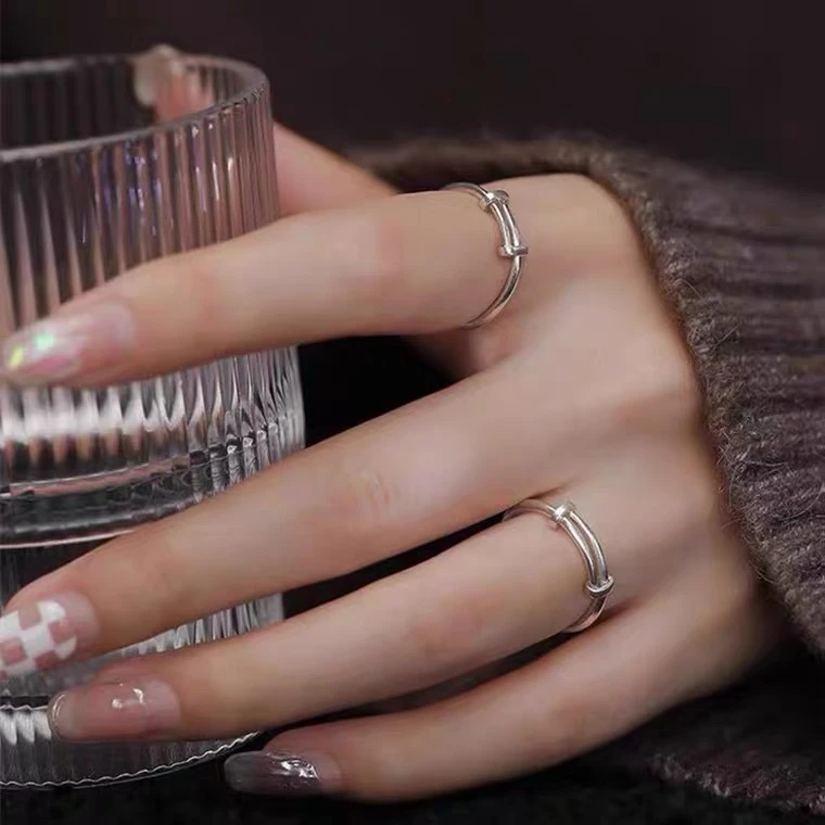 足银戒指 女ins小众设计999足银指环简单推拉细素圈光面戒指