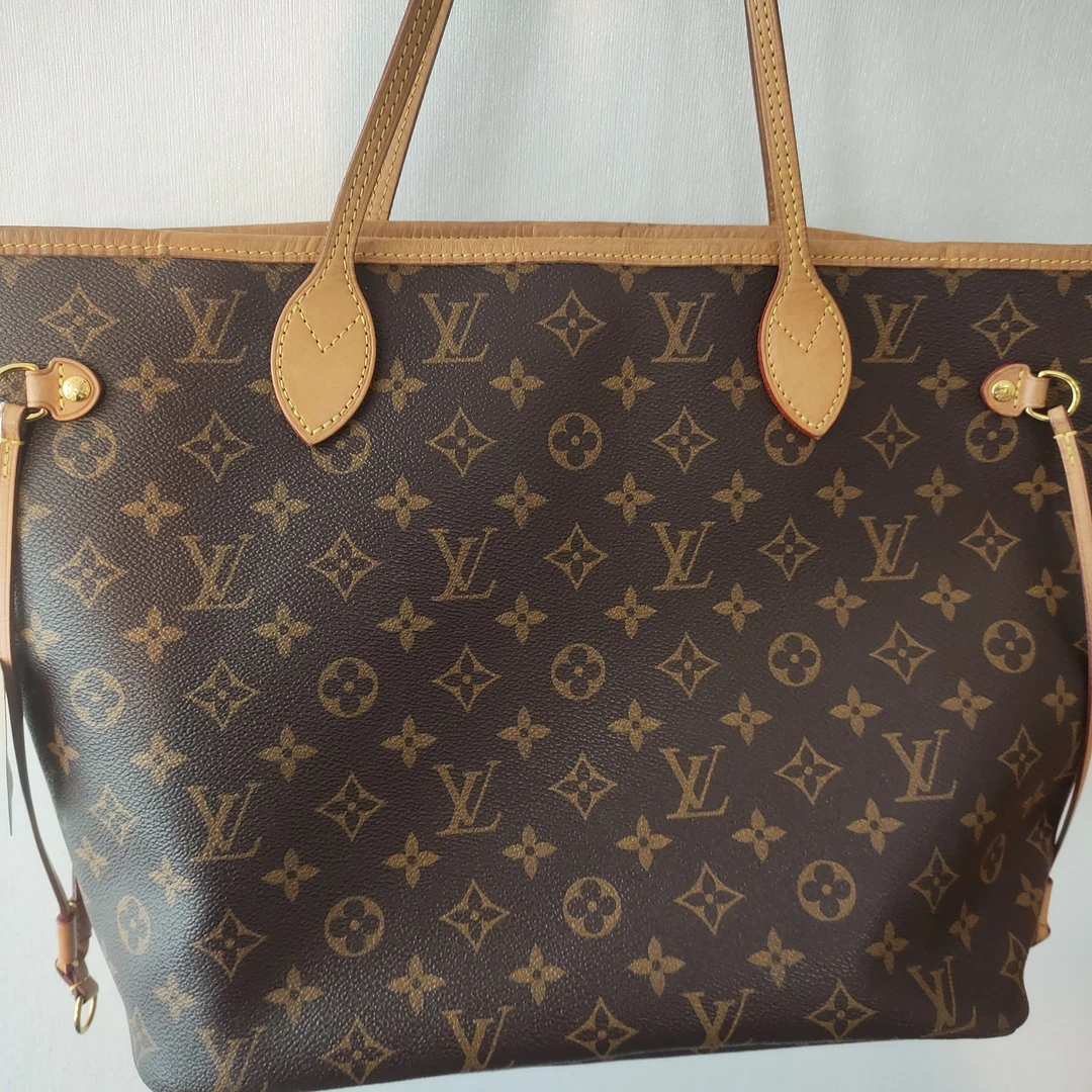 95新 LV nf红色购物袋中号/翠翠可可在仓库