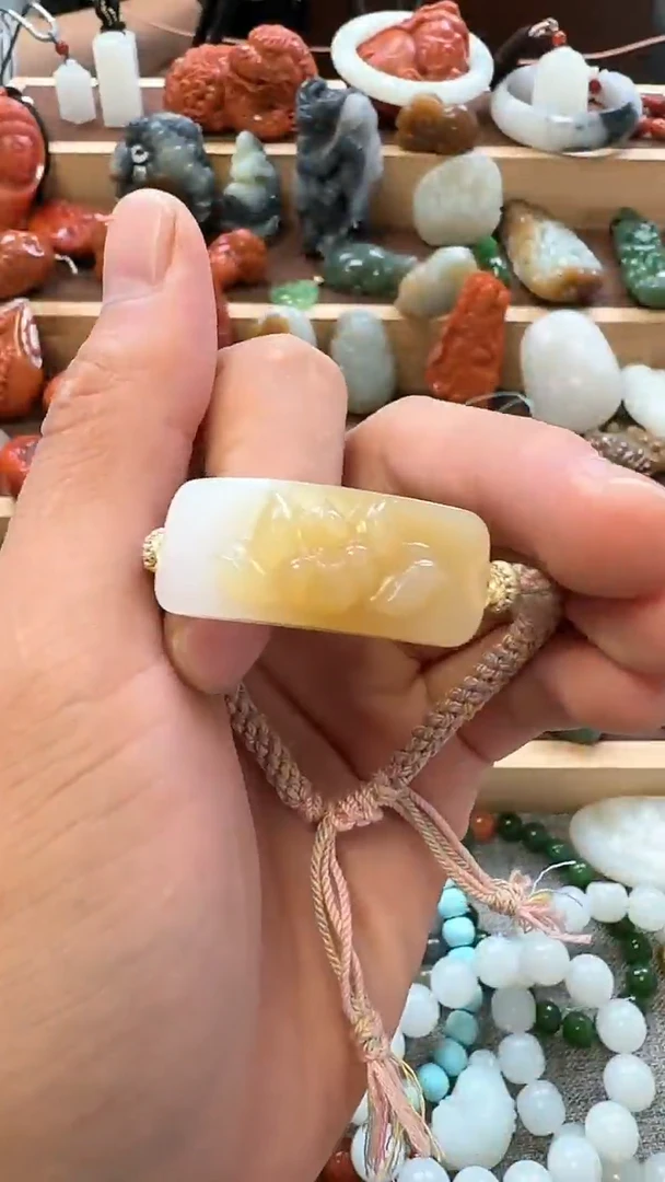 【闪购商品】和田玉挂件未镶嵌手牌