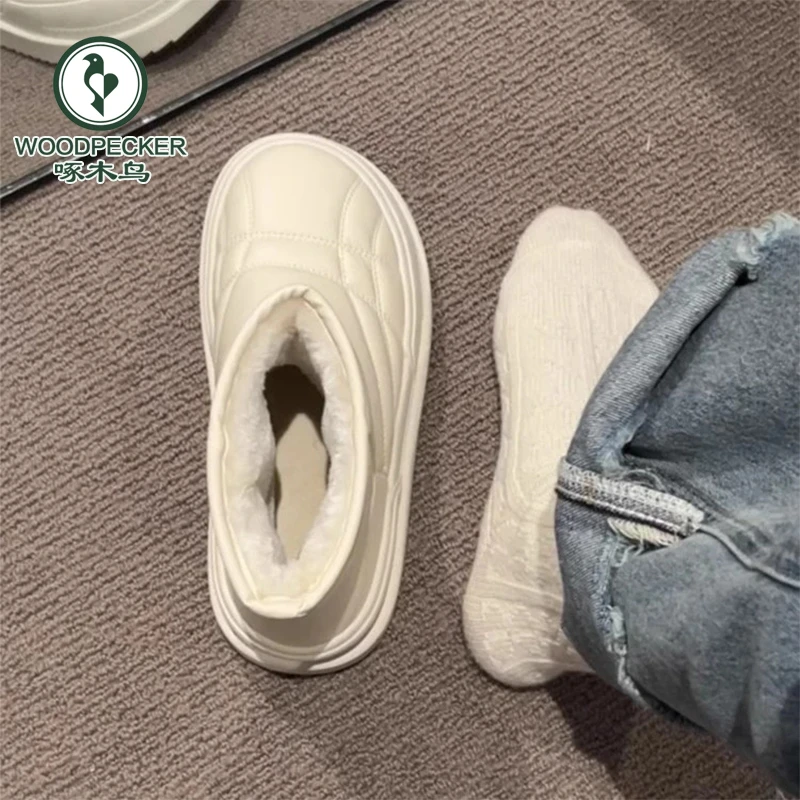 啄木鸟面包防滑雪地靴女2024冬季厚底加绒加厚保暖短筒东北大棉鞋