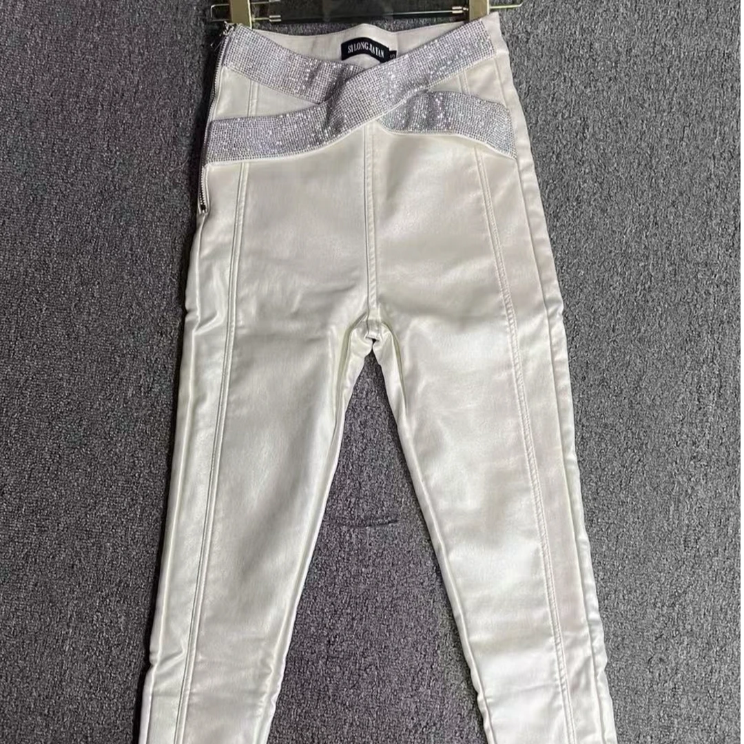 重工交叉烫钻腰带修身显瘦小脚皮裤