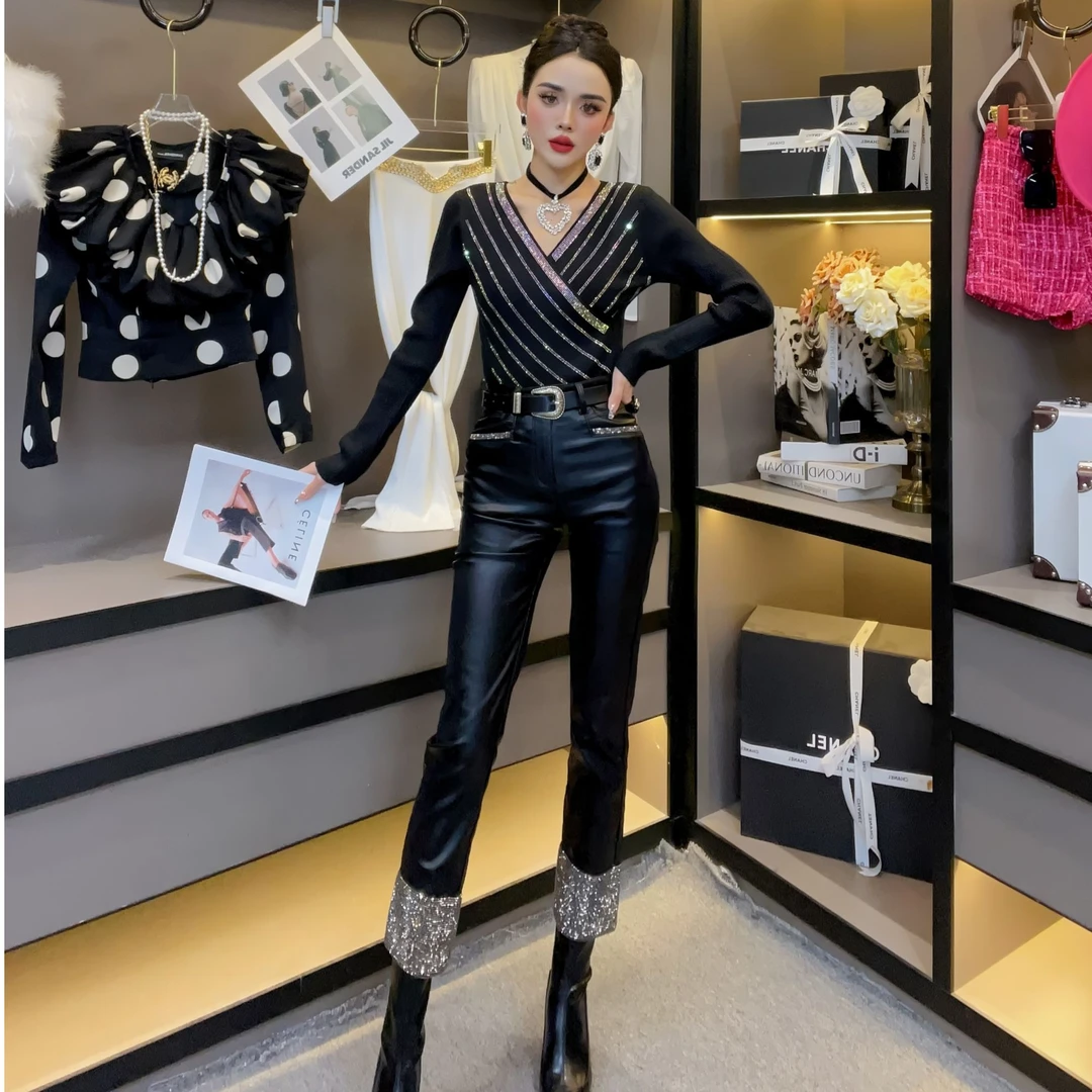 新wss女装-2024秋冬新款烟管烫钻九分裤时尚气质百搭显瘦休闲裤