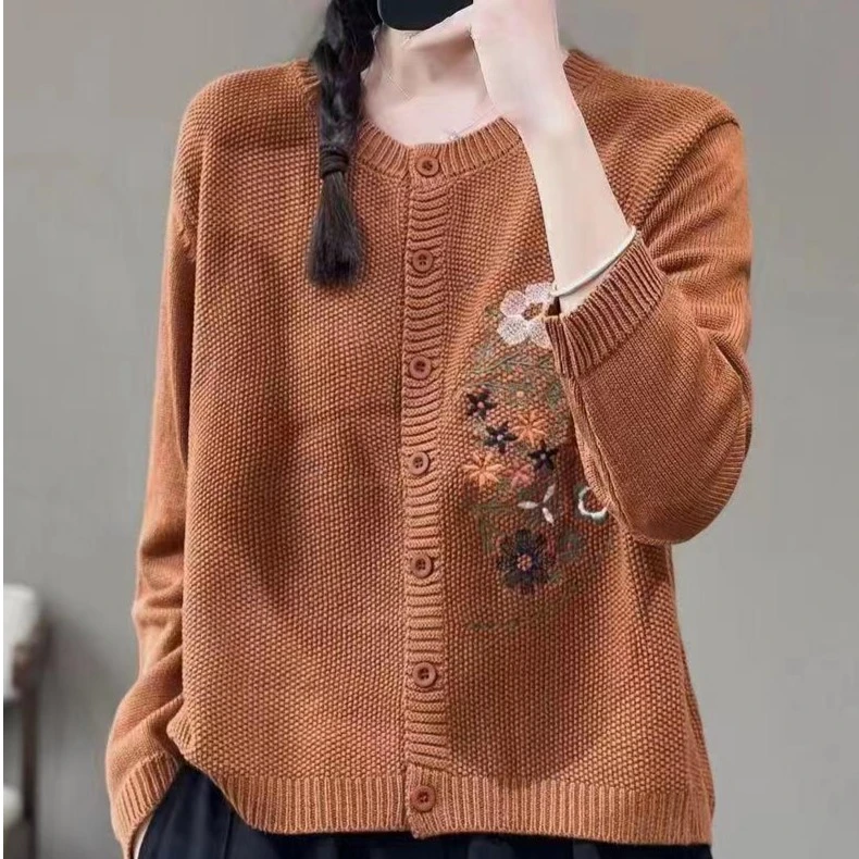 2024复古民族风小花刺绣圆领针织开衫宽松百搭文艺气质外套上衣女