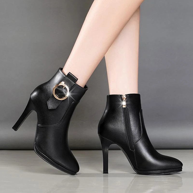 2024年新款软皮尖头细跟马丁靴秋冬防水台加绒短靴高跟侧拉链女靴